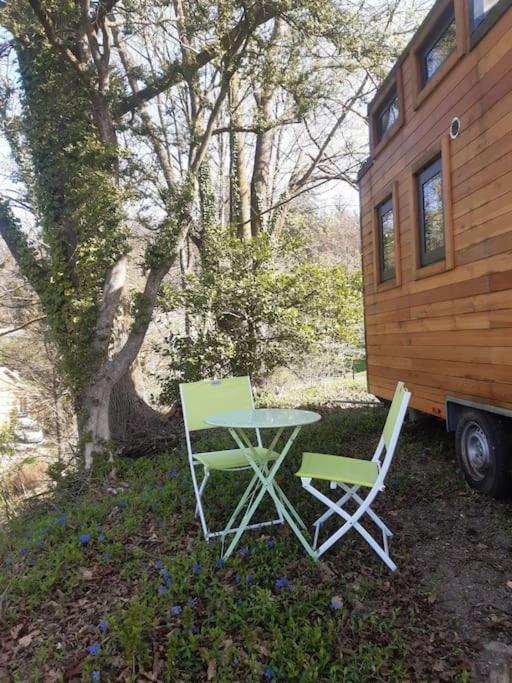 Micro Maison Bois / Tiny House Au Calme Crest Ngoại thất bức ảnh
